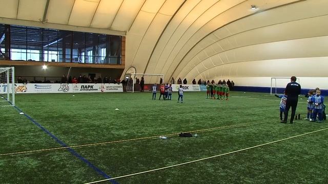 Стадион: Металлист, манеж 1.1 смотреть онлайн