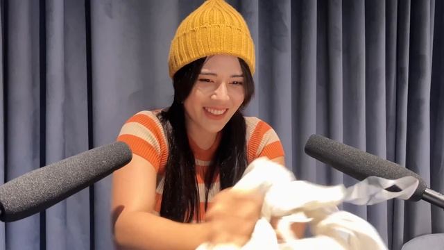 ASMR fast,scrathing Fabric Cloth,Tk,tk,tk,sk,sk mouth sounds💋(No Talking) смотреть онлайн