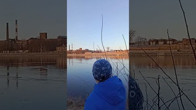 Мы около ресторана Кита! смотреть онлайн