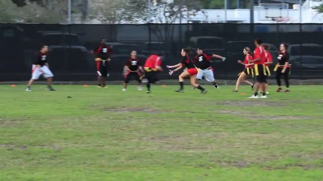 Flag Football 04032014 Black Mamba vs Vipers Rickey completes short pass to Oscar