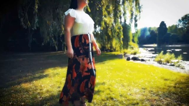 Emru feat. Ebru - Deme Bana смотреть онлайн