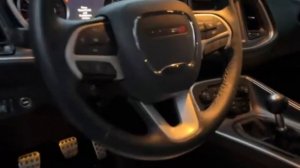 Dodge Challenger 5.7 HEMI sound
