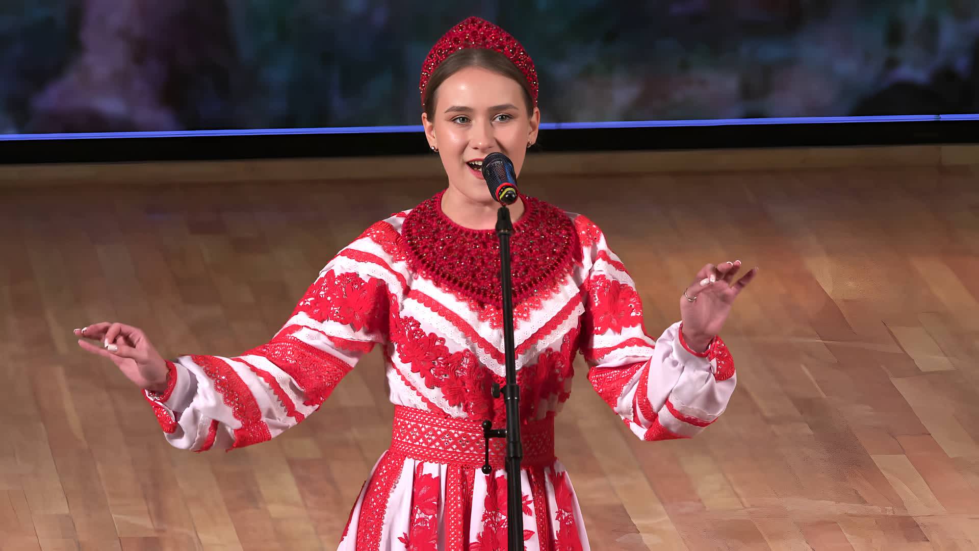 "Пахал Захар огород" Русская народная песня - Влада Попова / Russian folk song - Vlada Popova