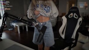 Генсуха показала свой пресс