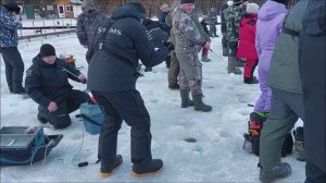 Поимки форели на нижнем водоёме. Клёвое место, Лосиный остров.