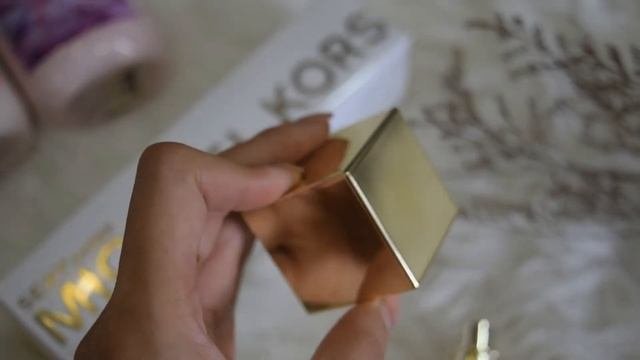 Video Michael Kors Sexy Amber