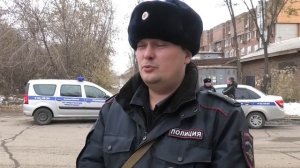 Агрессивный бык на улицах Иркутска