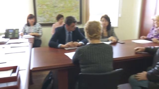 Исполняющий полномочия главы округа провел прием жителей смотреть онлайн