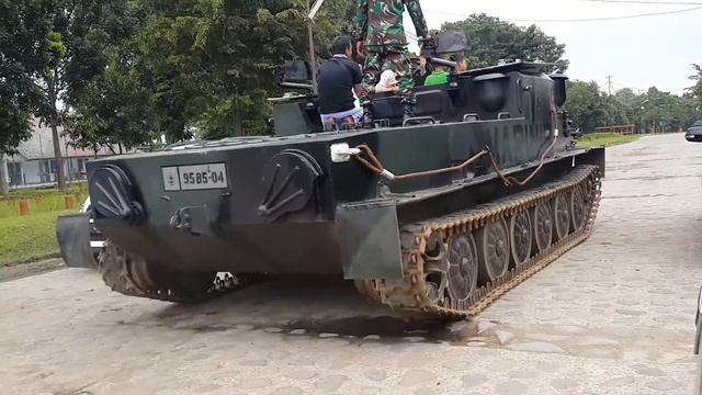 Manuver Tank - Marinir Cilandak 2016 - NKRI HARGA MATI смотреть онлайн