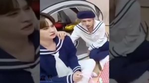 Смешные моменты со Stray Kids 😂 (видео не моё)