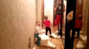 Маша и Ромик устроили маленький погром. Masha I Roma ustroili malenkiy pogrom