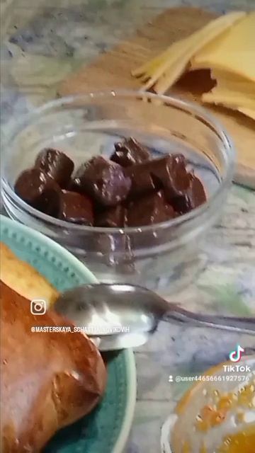 ДЖЕМ на лёгкий перекус в любое удобное время суток от Дани, Евы и Марка.