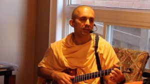 Патри прабху исполняет свою известную песню о жизни