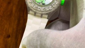 Swatch Chlorofish 200m the perfect beach watch? SUUK100