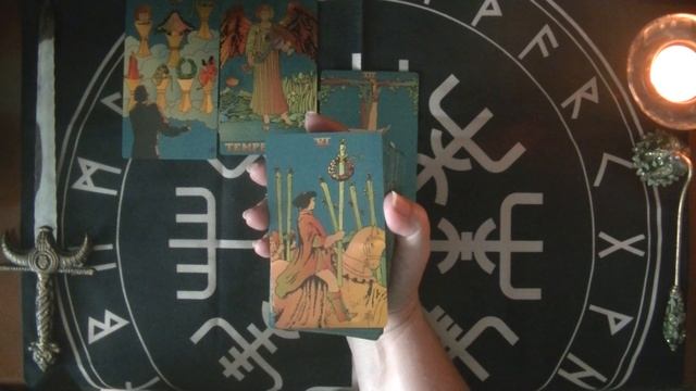Как избежать повторяющихся ситуаций? Сказочный расклад "Лабиринт Минотавра"