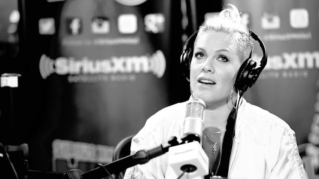 Chronicles 50 Cent, Juice WRLD, Logic, Joyner Lucas, Pink, Rihanna Respect For Eminem 🔥🔥🔥 HEY SQUAD смотреть онлайн