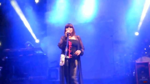 Silvia Mezzanotte -Aspetta un attimo-LIVE (HQ)-Andretta - 5 settembre 2019 смотреть онлайн