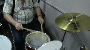 дробь на малом барабане. нешкола барабанов4