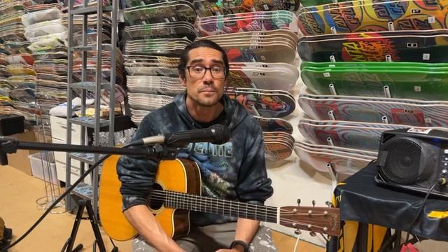 Off the Lip Radio Show - Geoff Weers lead vocalist from The Expendables