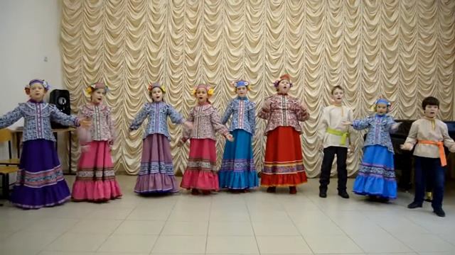 Выступление младшей группы образцового художественного коллектива "Родничок"
