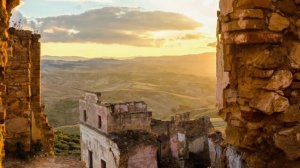 ... Почему образуются города призраки....