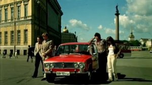 Невероятные приключения итальянцев в России / Певчий мост