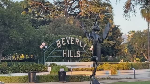 Прощальный вечер в Beverly Hills смотреть онлайн