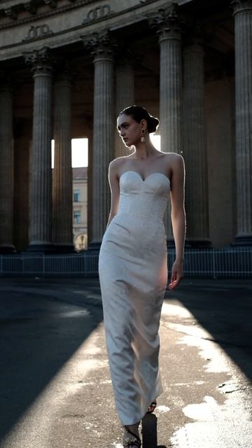 Свадебное платье Проза из коллекции «В твоих глазах Питер» 2025 от бренда Divino Rose