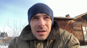 Завод больше не дом...=) снимаю стекла с теплицы.