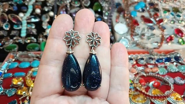 Серьги с природными и выращенными камнями серебра и прсеребрения.