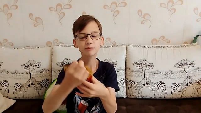 конфеты с ДУРИАНОМ?!😱🤮ПРОБУЮ АЗИАТСКИЕ ВКУСНЯШКИ (+бонус в конце)/alexey_s смотреть онлайн