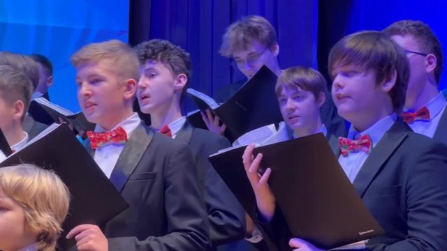 Хелмс  Jingle Bell Rock  Хор мальчиков и юношей Cantus