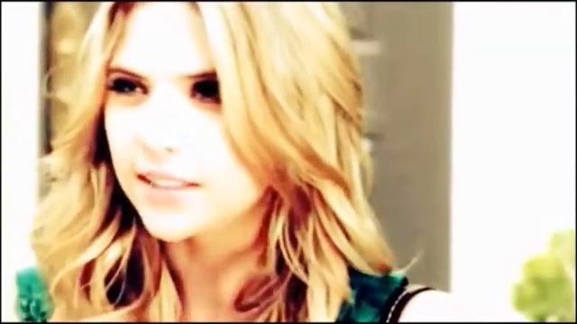 Klaus and Ashley смотреть онлайн