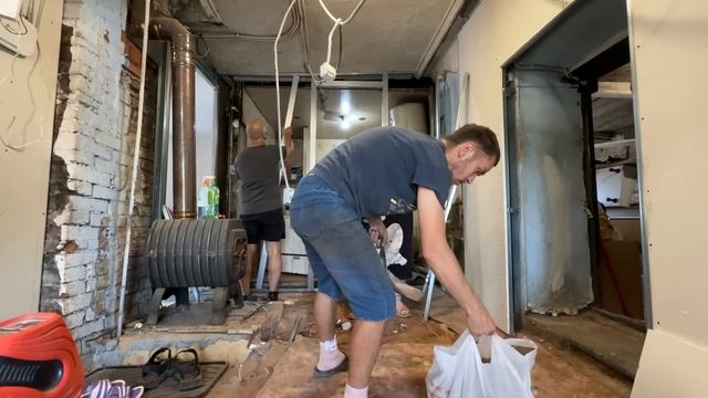 Суп от Натальи. Не снимай семью. Разобрали кухню. Делаем электрику. смотреть онлайн