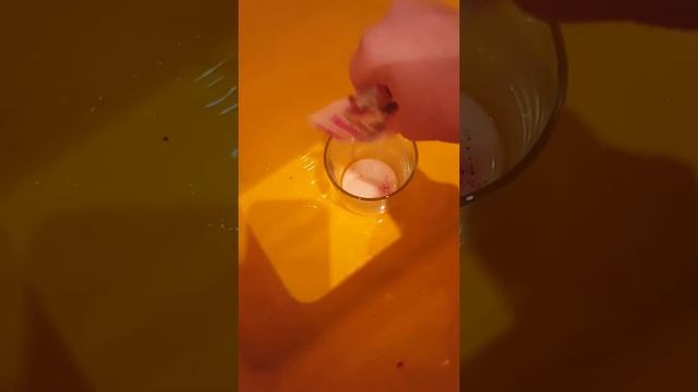 🍺Цветная пена из уксуса и соды🍺 смотреть онлайн