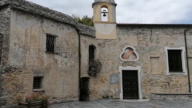 Castelvecchio di Rocca Barbena