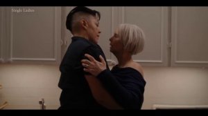 And Just Like That 1x05 / Kiss Scene - Miranda and Che ( Cynthia Nixon and Sara Ramirez )