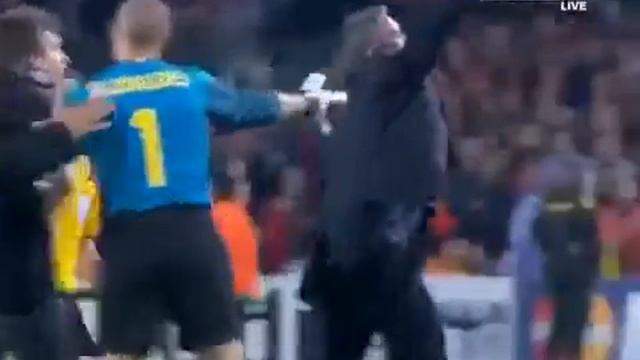Жозе Моуриньо психанул!