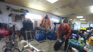 Как просто ВЗОРВАТЬ колесо, бортировка взрывом