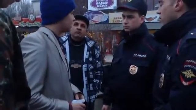 Лев против и полиция смотреть онлайн