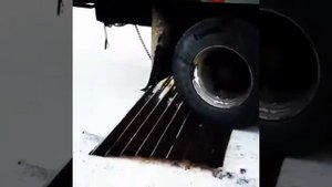 Профилированный монолитный поликарбонат прозрачный шифер тест грузовиком