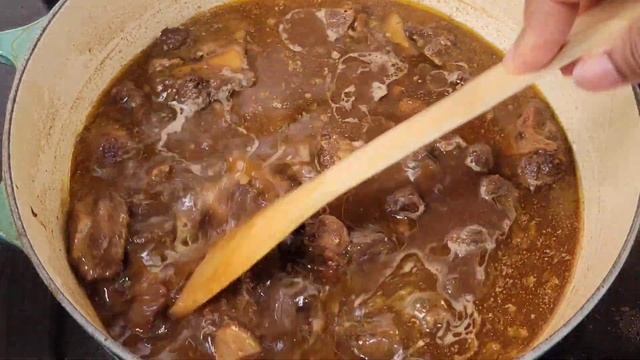 How to make Jamaican Oxtail stew
