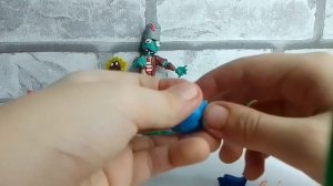 как слепить ледяново горохострела из растения против зомби