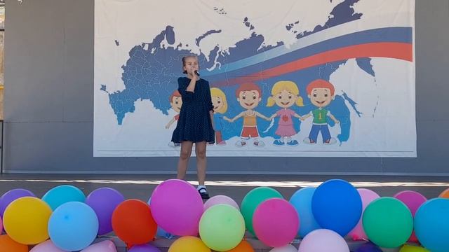 2024.г. 1 июня. Поёт Сокол Ксения