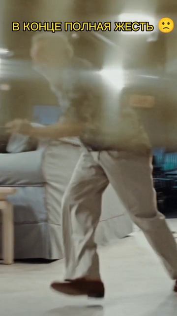 ОБЕЗЬЯНА СОШЛА С УМА И НАПАЛА ВОВРЕМЯ СЪЕМОК #shorts #жесть #ужасы #страшно смотреть онлайн