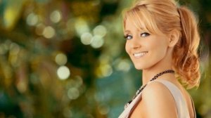 Ты вошёл и расцвело.