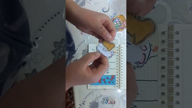 Бумажные сюрпризы. Что любят котикиподпишитесь  на канал