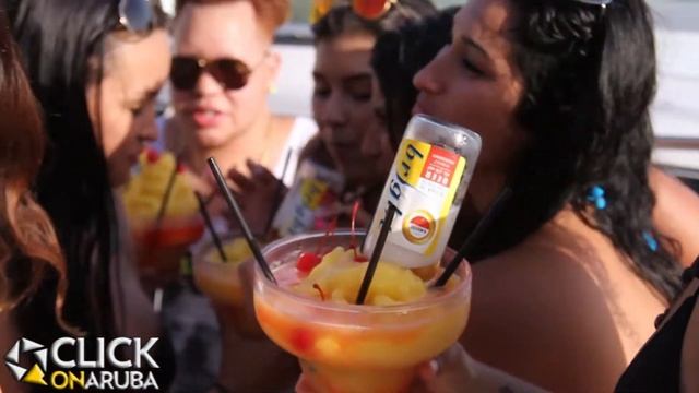 Stupidly Deliscious at Pelican Pier Aruba смотреть онлайн