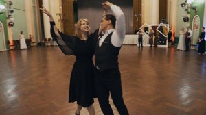 Показательный росс-степ вальс Barry Manilow - The Christmas Waltz | Большой бальный фестиваль