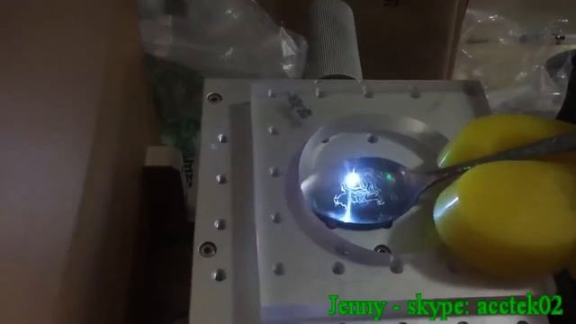 Portable 10W fiber laser marking machine, Spoon laser engraving machine смотреть онлайн